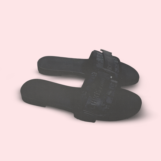 CD (r)evolution slides black women's